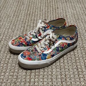 Women’s Vans Floral Canvas Sneakers